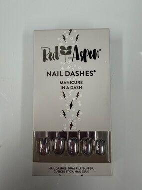 Red Aspen Silver Mirror Nail Dashes - Press-On Manicure